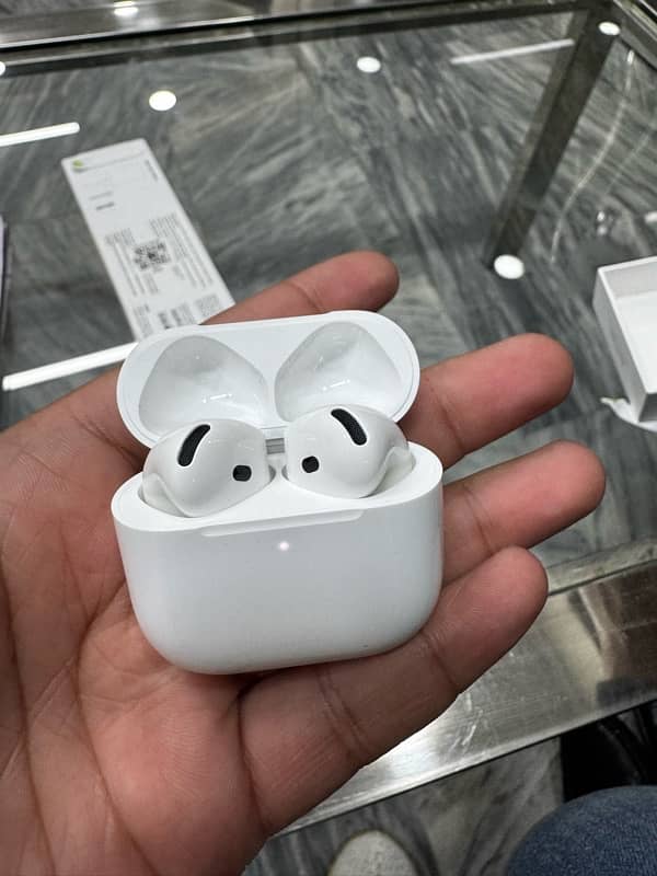 Apple AirPods 4ANC 1