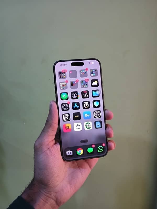 iPhone 15 Pro Max JV 4