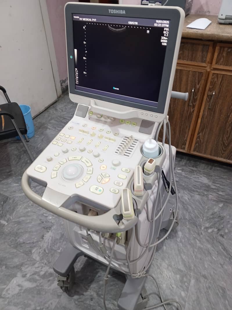 Refurb japaense color Doppler  portable & trolley mounted ultrasound 4