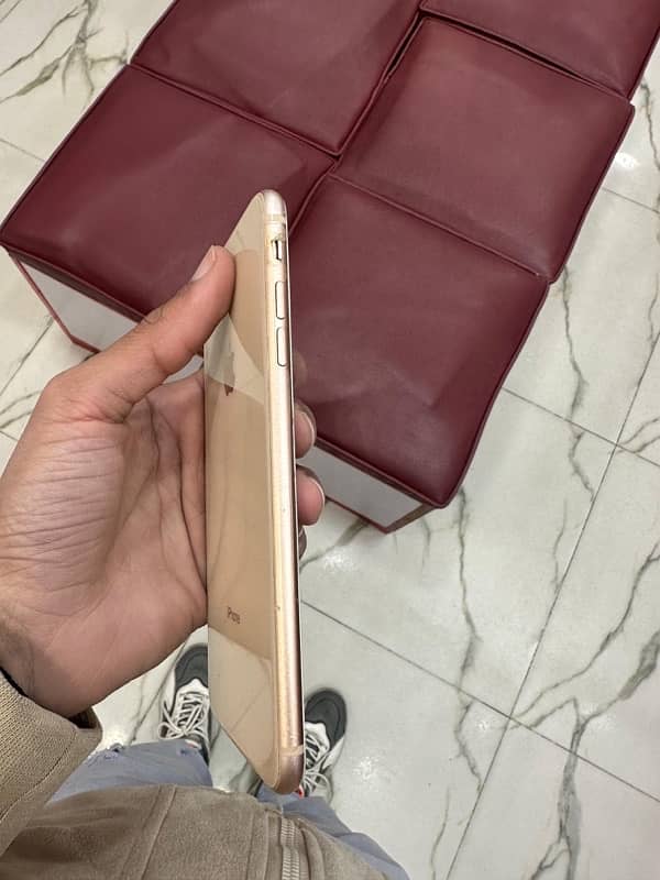 Iphone 8 plus 64gb pta approved 4