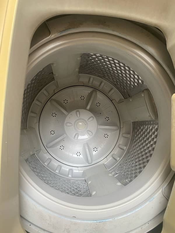 Dawlance auto washing machine 1