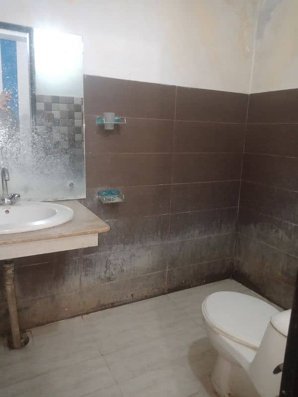 Separate Lowerr Portion for Rent in Amir Town Trust School Harbanspura 6