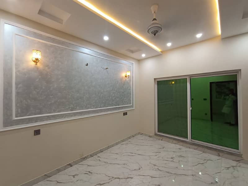 REAL PICTURE BEAUTIFUL MODREN HOUSE AVAIL FOR RENT IN DHA 11 RAHBER PHASE 2 20