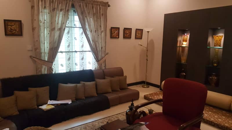 1 KANAL FULLY FURNISHED HOUSE AVAILABLE FOR RENT IN LAKE CITY 14