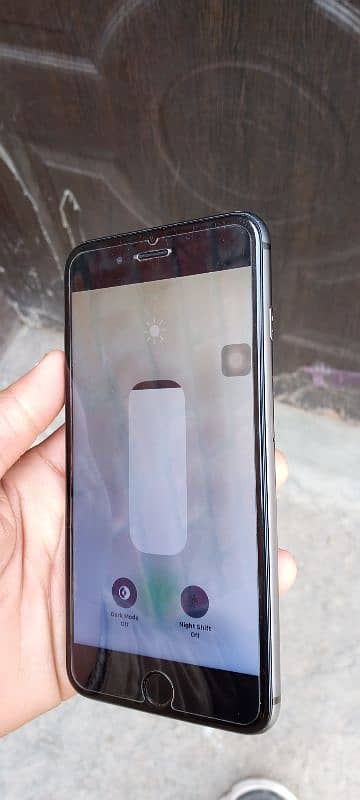 iphone 8plus 64gb non pta exchange x bypas Sath jis ke pass h rhta kry 3