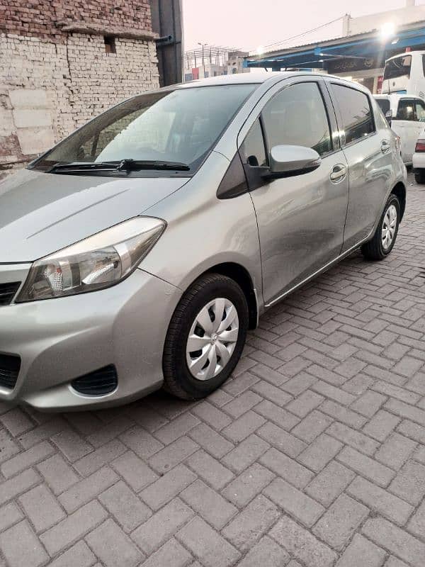 Toyota Vitz 2011 3