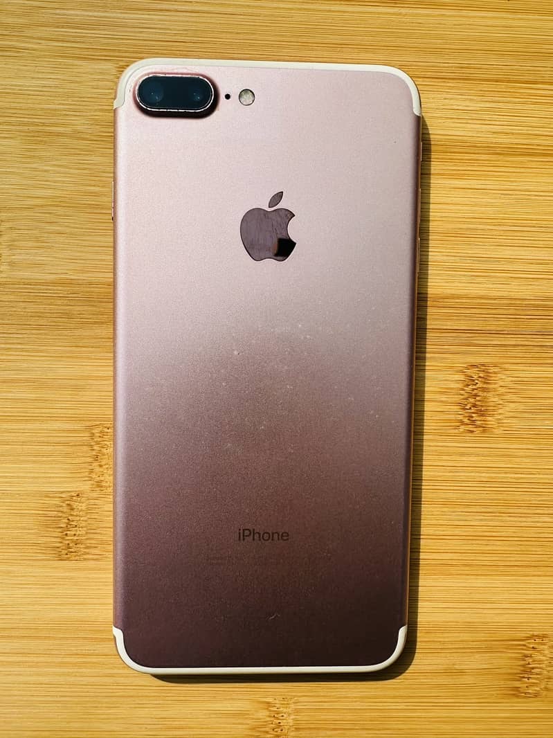 Apple iPhone 7 Plus 6