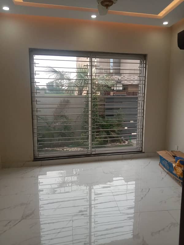 10 Marla Furnished House For Sale In Paragon City Lahore 8