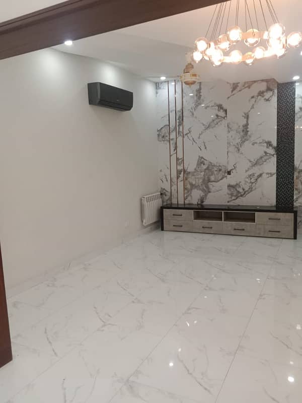 10 Marla Furnished House For Sale In Paragon City Lahore 12