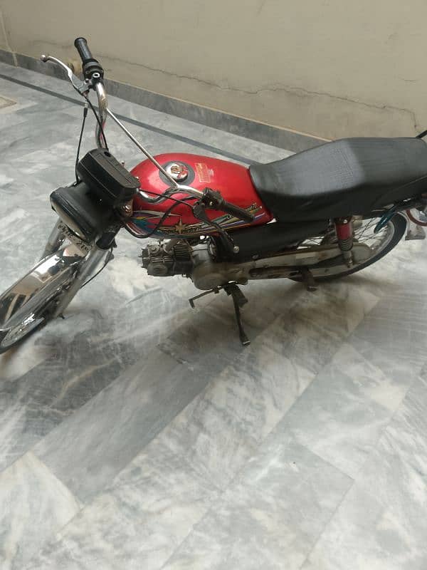 hero CD 70 2013 model 7