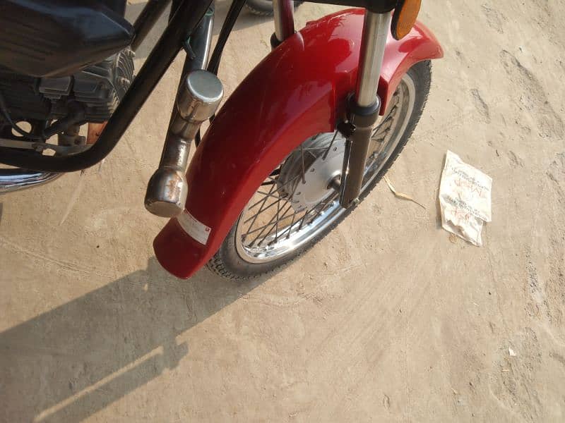 prioder Honda 100 cc sahiwal number 5