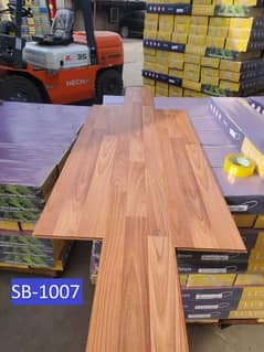 wood,vinyl floor available