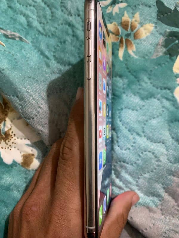 IPhone 11 pro max 256/ GB Non Pta 2