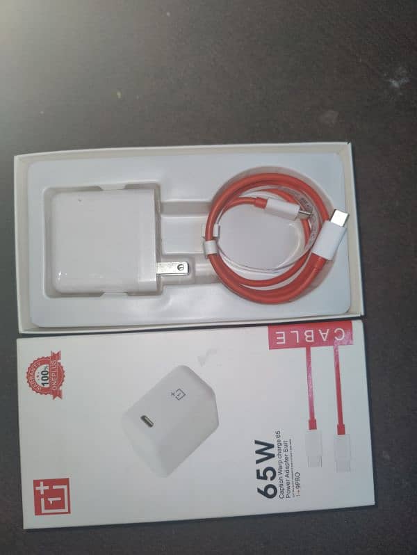 OnePlus 9 Pro Charger 2