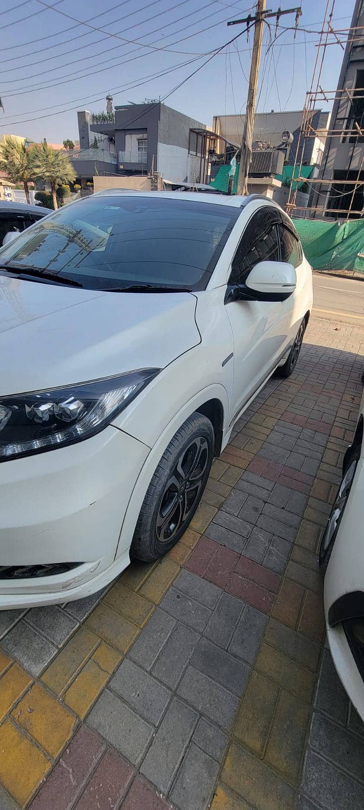 Honda Vezel 2016 3