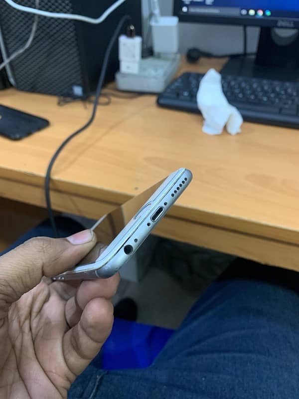 iphone 6 PTA approved 16GB 1