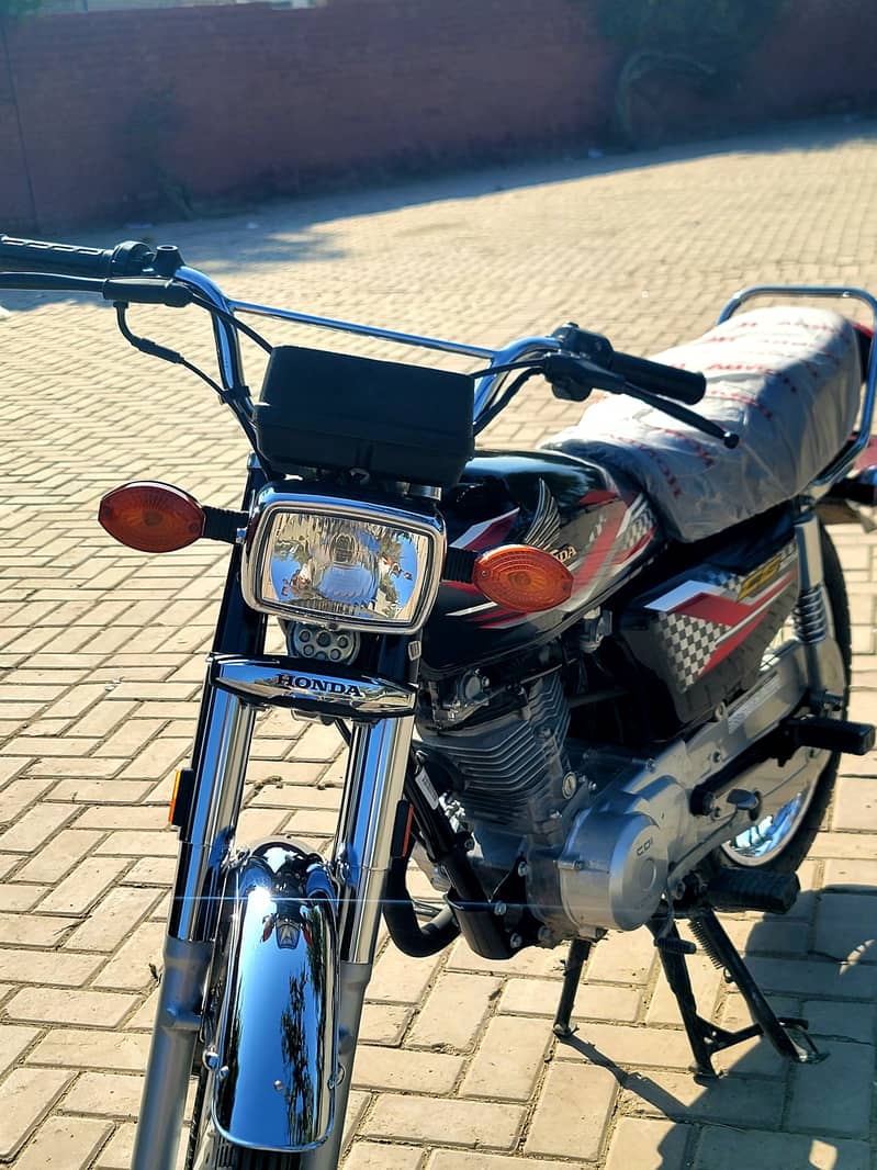 Honda CG 125 2024 1