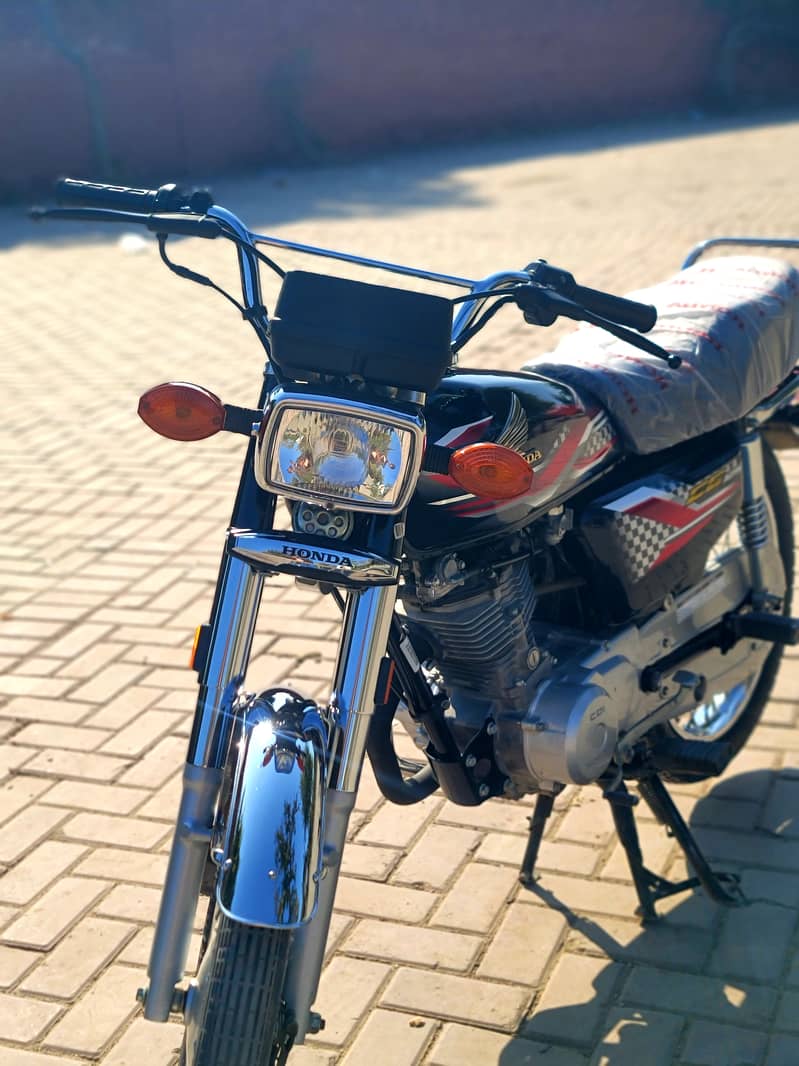 Honda CG 125 2024 8