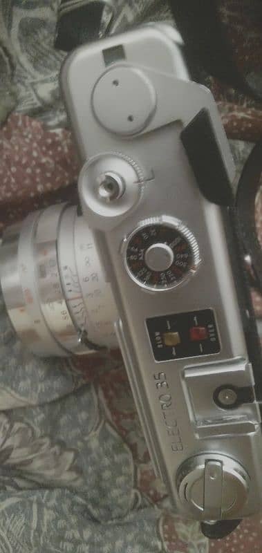 old used original yashica camera 2