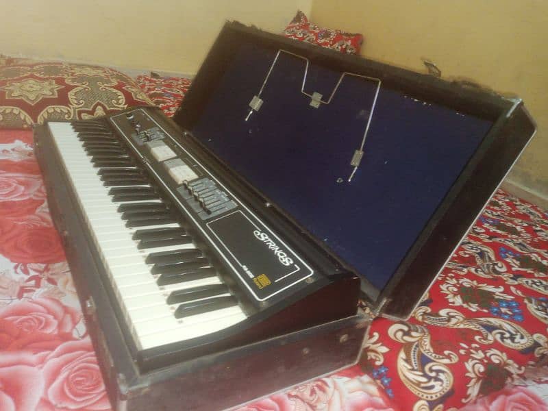 RS 202modle made in Japan 61key 1