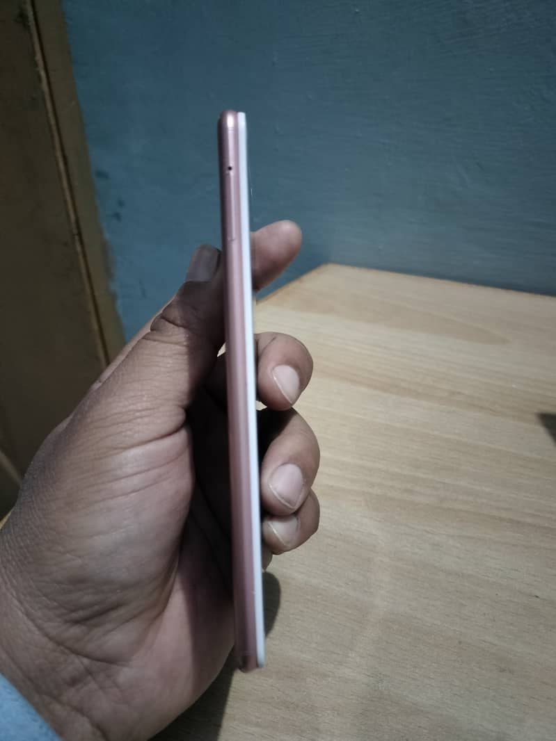 Vivo Y75A 6/128 with box 3