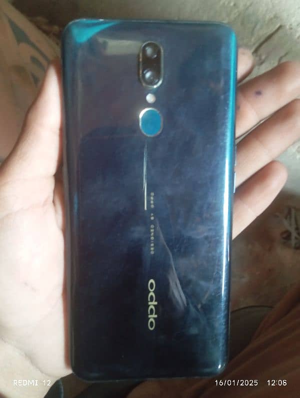 OPPO F11 0