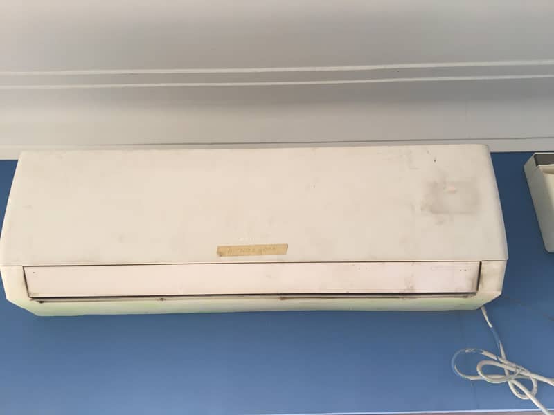 Gree 1.5 Ton DC (100% Chilled Working Condition) 4