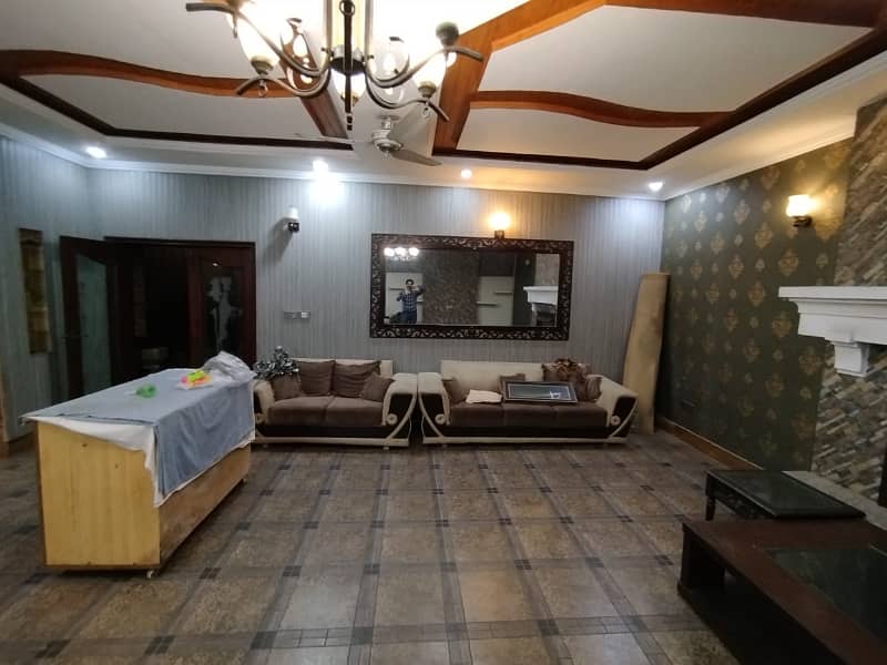 24 MARLA HOUSE FOR RENT IN JOHAR TOWN PHASE 1 BLOCK D2 4