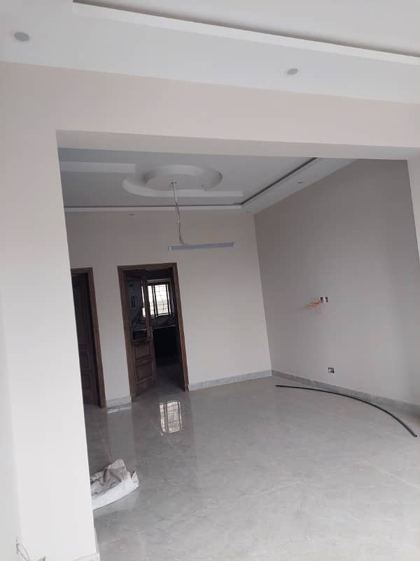 5 marla house for sale in F block bankers Avenue cooperative Housing society bedian road lhr 6