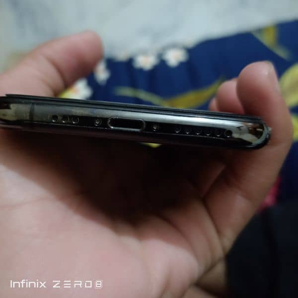 Iphone Xs 64Gb 10/10 condition 82battery health 2