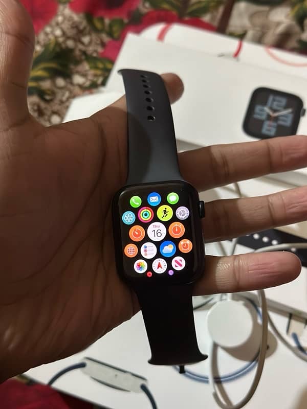 Apple Watch SE (2GEN) 44MM 3