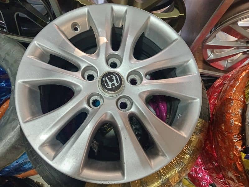 we deal in all types of car tyres & alloy rims 16