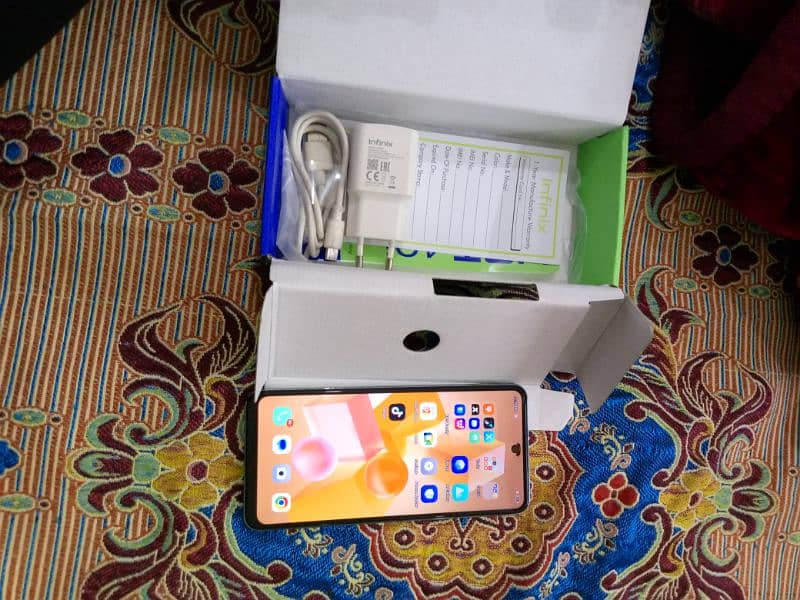 Infinix Hot 40i 1