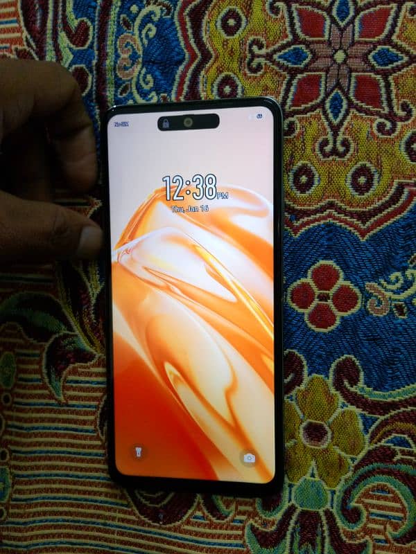 Infinix Hot 40i 5