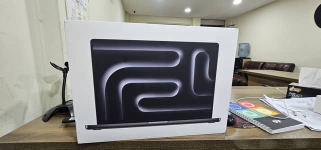 MacBook Pro, M5 Pro Chip / 16 Inch, 20-C GPU, (24GB/01 Tb) - MGEA4