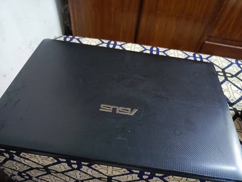 Asus Laptop Core i3 2nd Gen/15.6 Display 0