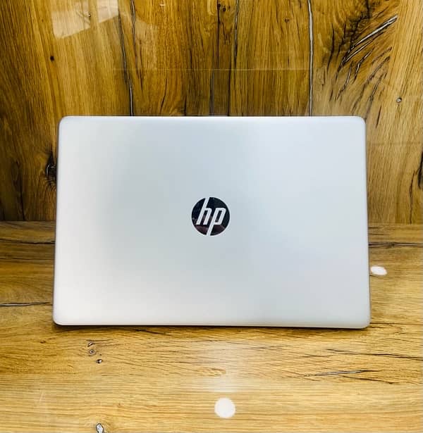 Hp Laptop 15s i5-12th Gen 8Gb Ram 512Gb SSD Intel Iris Xe Graphics 1