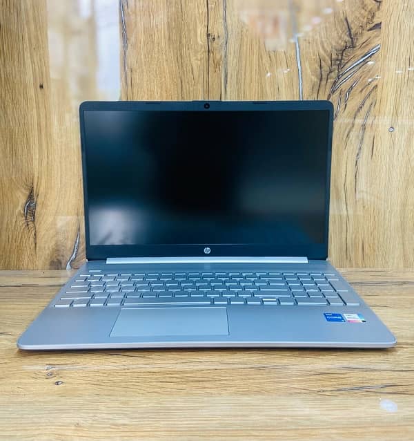 Hp Laptop 15s i5-12th Gen 8Gb Ram 512Gb SSD Intel Iris Xe Graphics 2