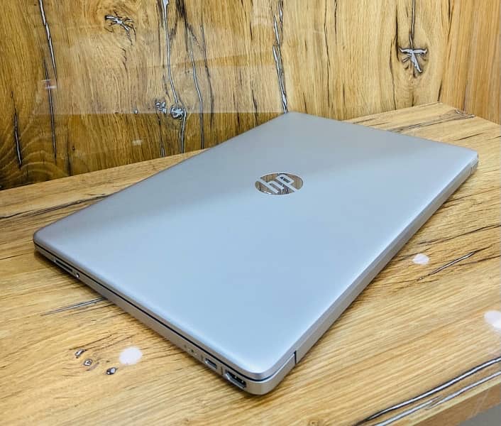 Hp Laptop 15s i5-12th Gen 8Gb Ram 512Gb SSD Intel Iris Xe Graphics 4