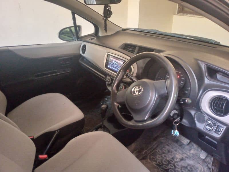 Toyota Vitz 2011 9