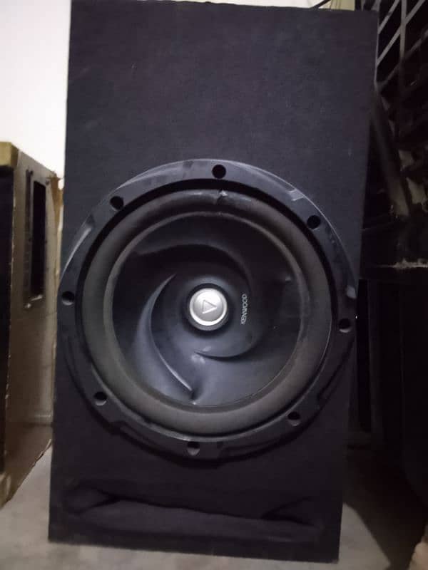 subwoofer 0