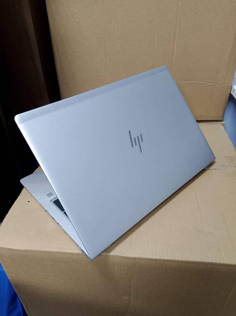 HP ELITE BOOK COREI 7 8 GENERATION 1