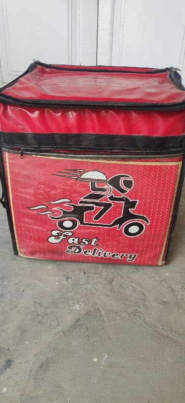 delivery bags available . each bag is under 600rs 0