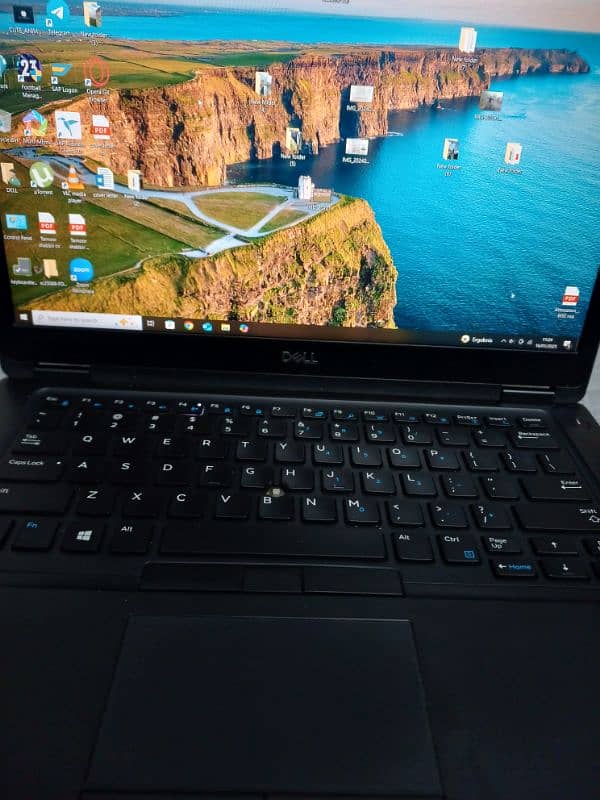 Dell Latitude 14' 5490 – Intel Core i5 8th gen, 8GB RAM, 256GB SSD 0