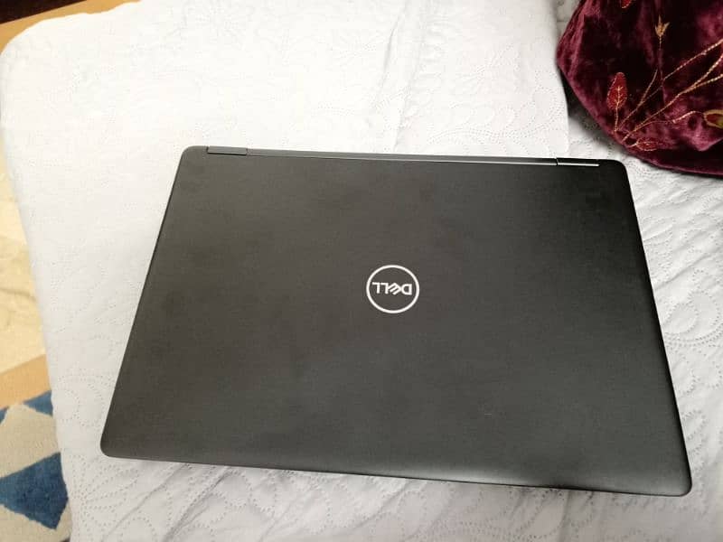 Dell Latitude 14' 5490 – Intel Core i5 8th gen, 8GB RAM, 256GB SSD 1