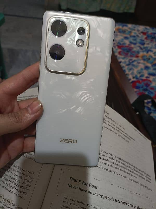 Infinix zero 30 8+8/256gb 8