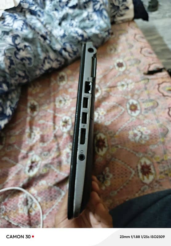 HP Elitebook 820 G1 - 6gb ram - 300gb Storage 2