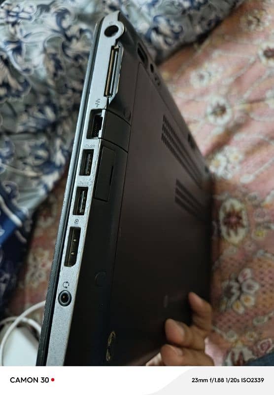 HP Elitebook 820 G1 - 6gb ram - 300gb Storage 7