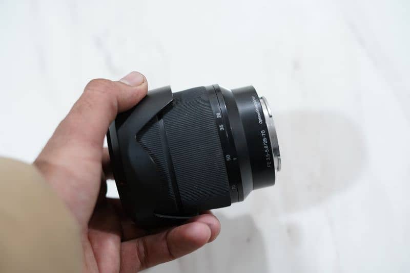 Sony 28-70 f4 6