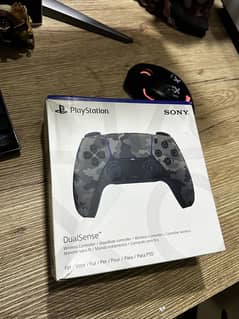 Ps5 camo edition controller 10/10